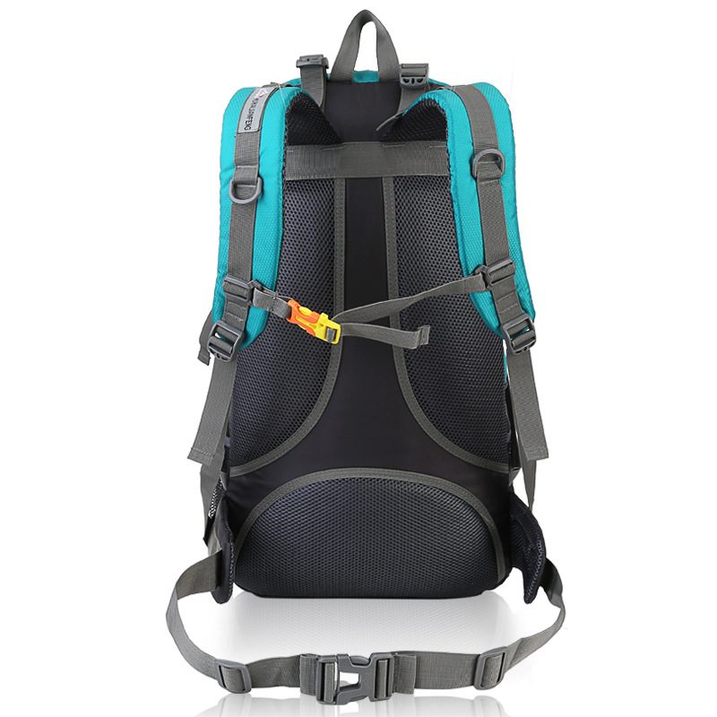 Large Capacity Mountaineering  - Hiking Backpack Waterproof 评论和价格